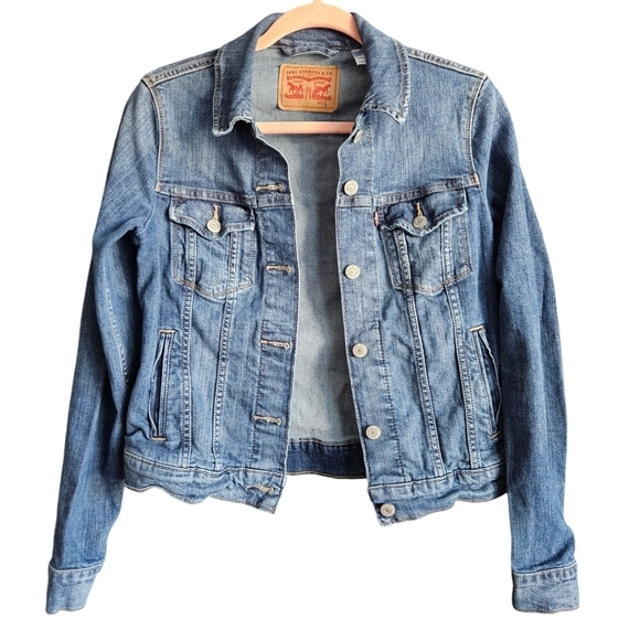 Levi's Jackets & Blazers - Levis Womens Denim Trucker Jacket Sz Small
